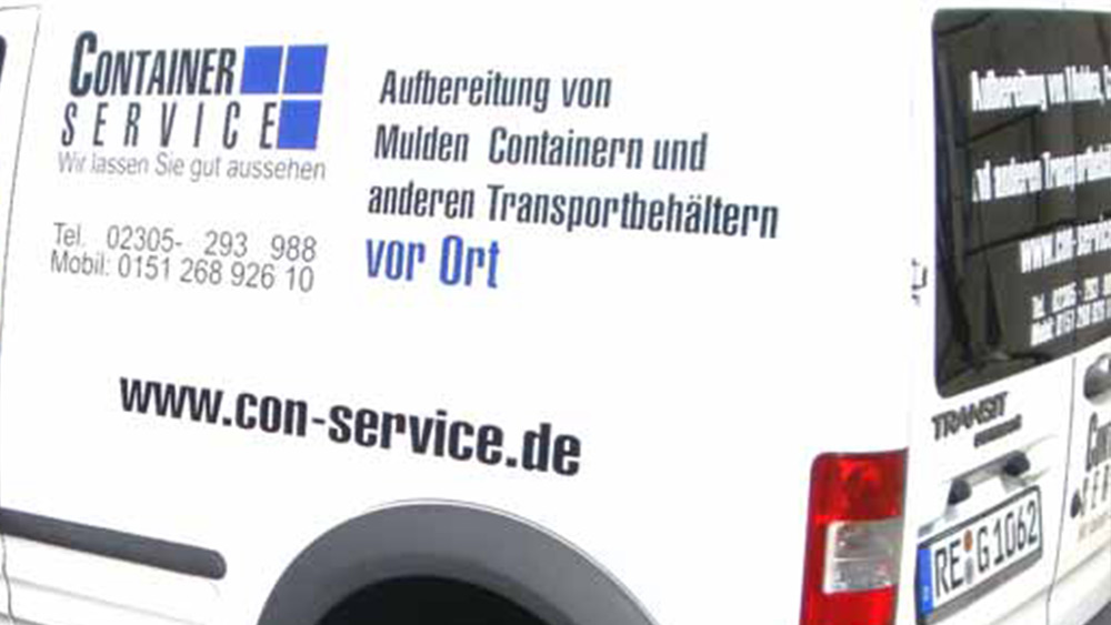 personal_2 vor Ort Containeraufbereitung und Industrielackierung
